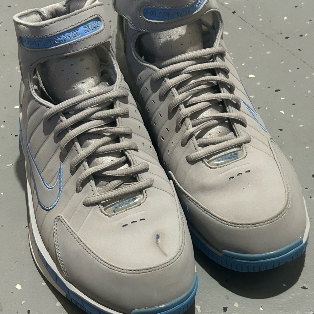 Nike Air Zoom Huarache 2K4 Kobe Men’s Basketball Sneakers 308475-002